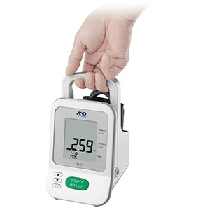 醫(yī)用電子血壓計(jì)UM  -  211手持式圖像圖像